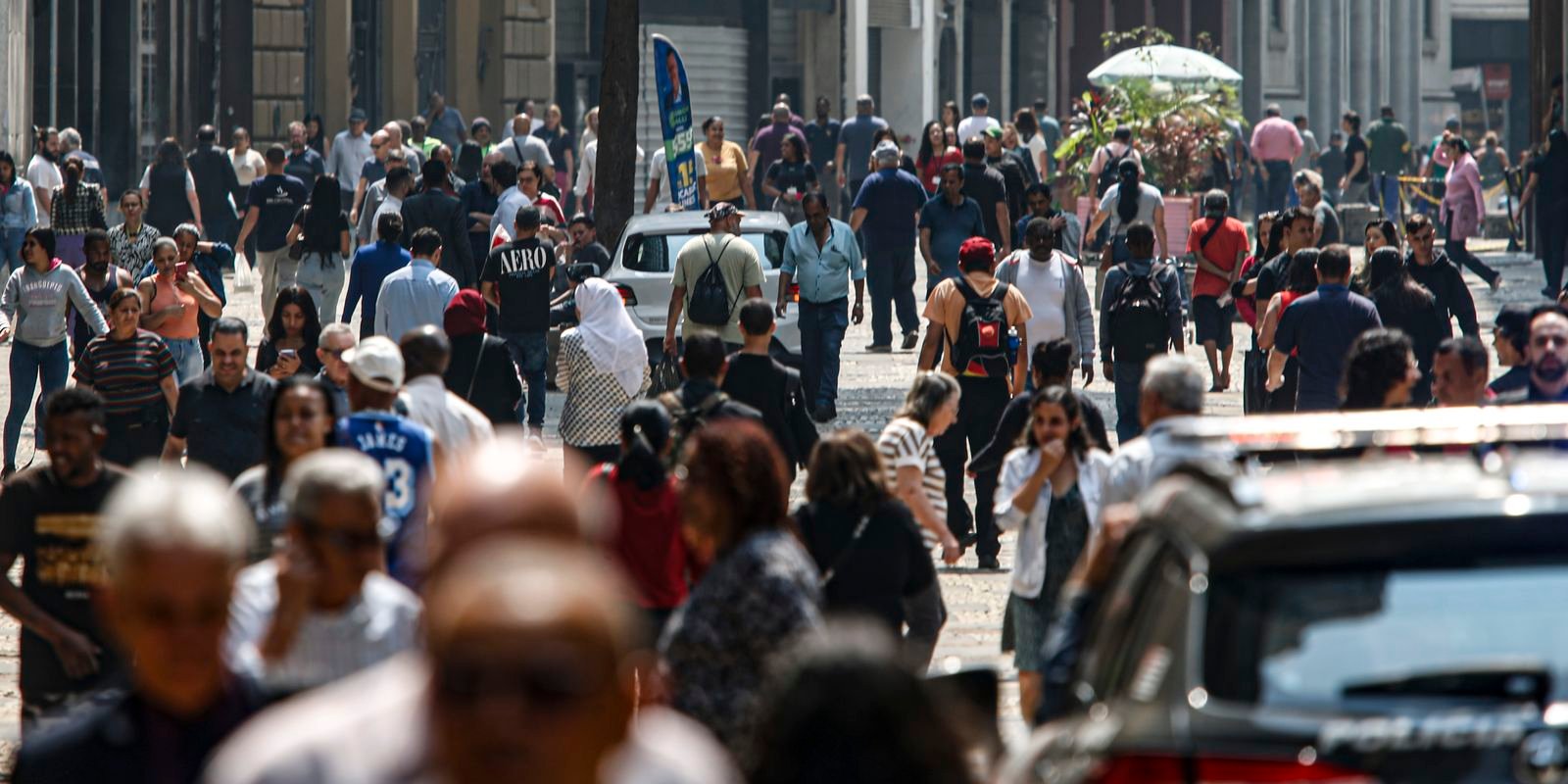 Mais de 6,5 milhões de famílias deixaram linha da pobreza em 2 anos