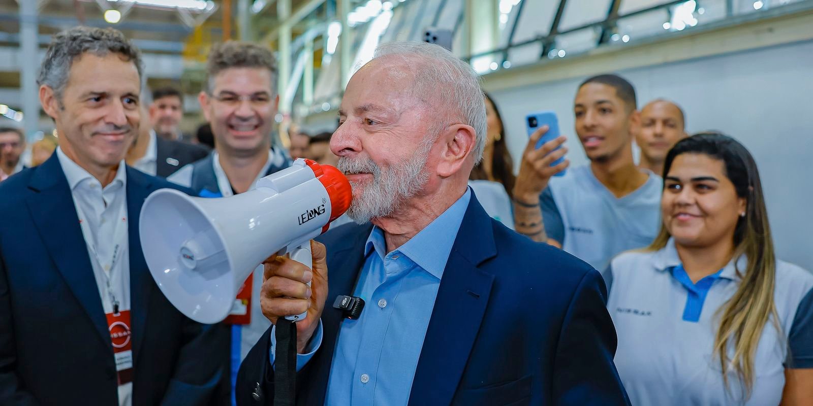 Lula assina medida que altera regras para vales-alimentação e refeição