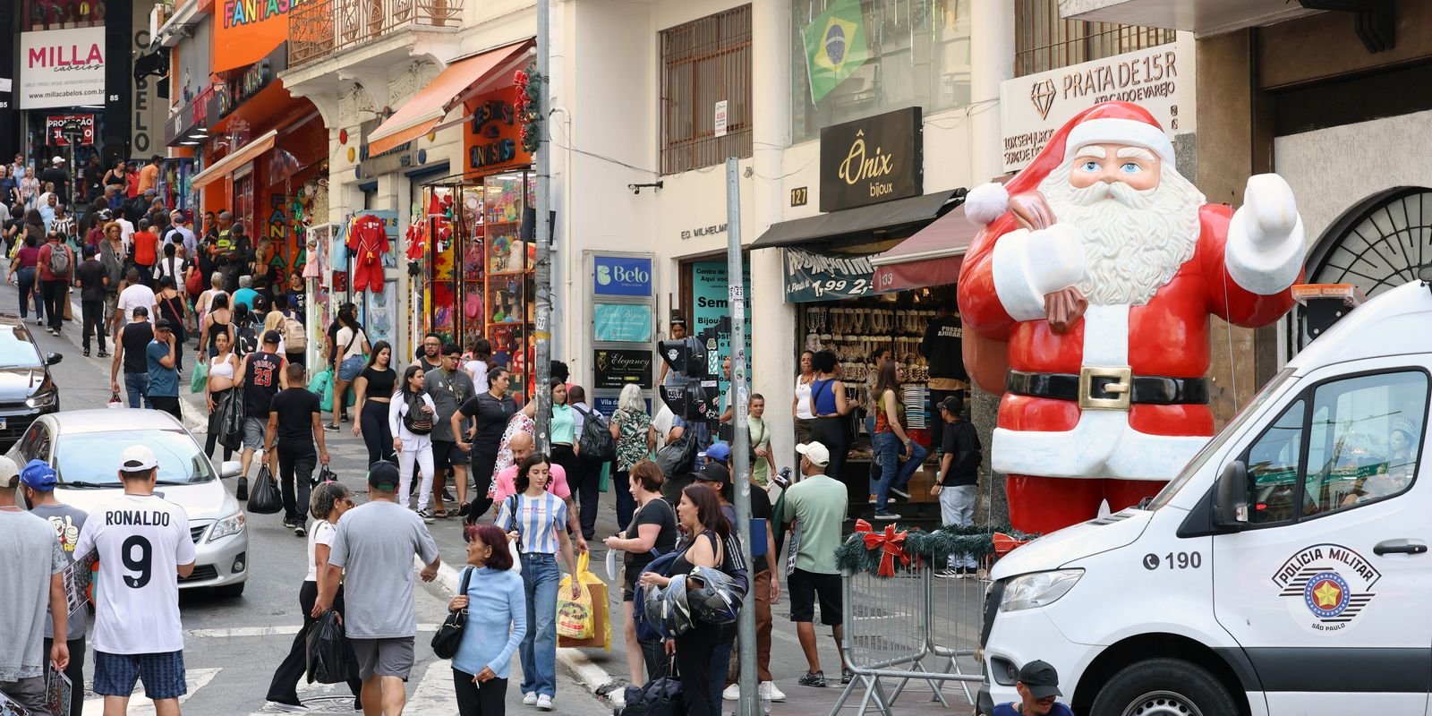 Taxa de desemprego chega a 5,2%, a menor desde 2012