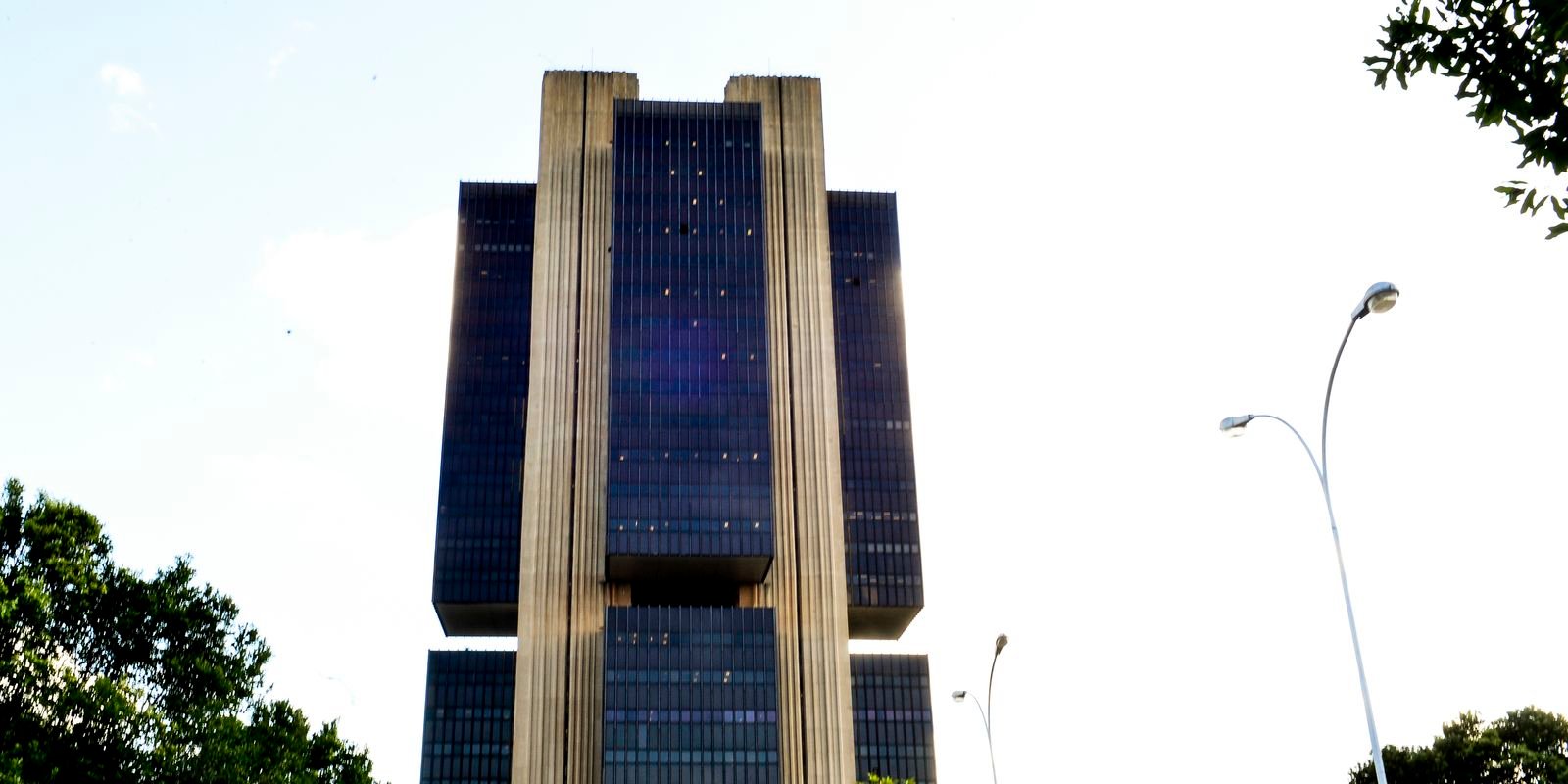 Com quórum desfalcado, Copom decide se mantém Taxa Selic