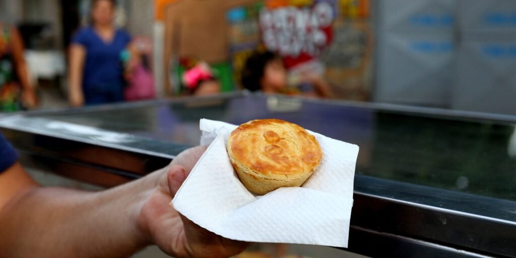 Setor de serviços cresce 2,8% em 2025, quinto ano seguido de alta