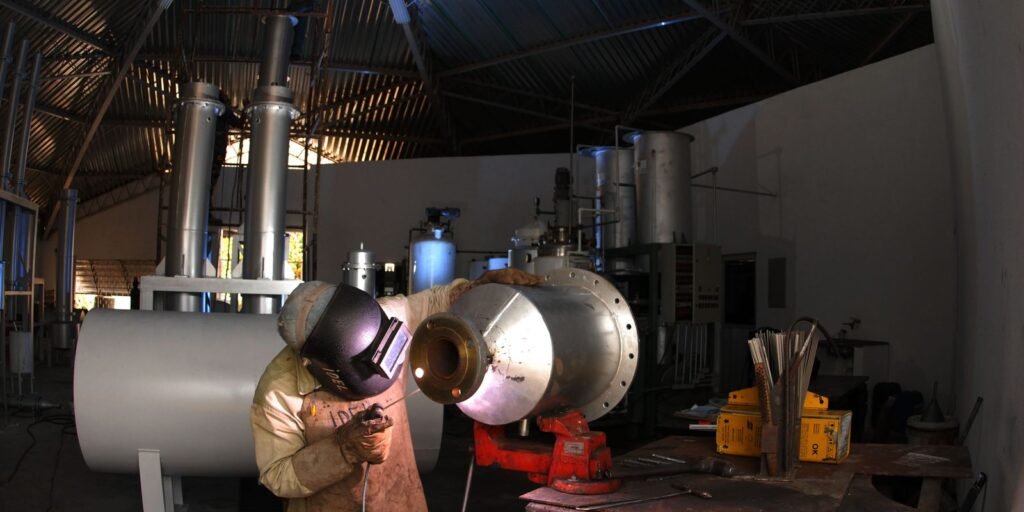 Indústria registra crescimento de 3,8% no faturamento em março.