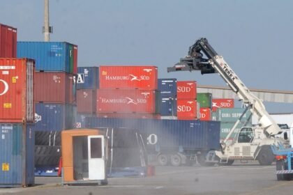 Exportações aos EUA crescem pela primeira vez após tarifaço de Trump