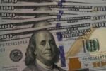 Dólar cai para R$ 5,08, e bolsa recua pela quarta vez consecutiva