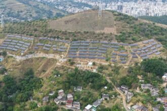 Usina solar em comunidade de Niterói gera energia para 19 creches