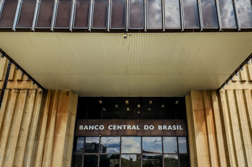 Expectativa do mercado para inflação de 2026 cai para 5,02%