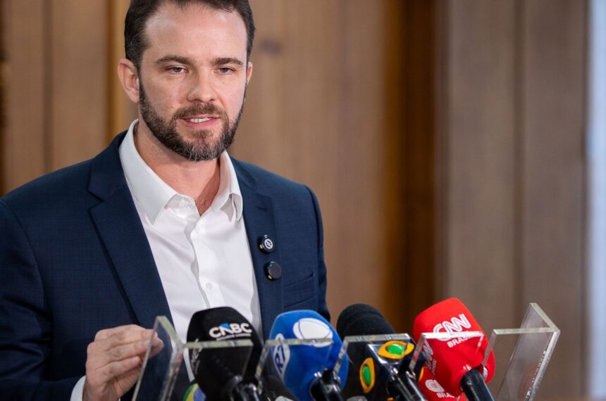 Governo ouvirá empresários para decidir se aplicará lei contra EUA