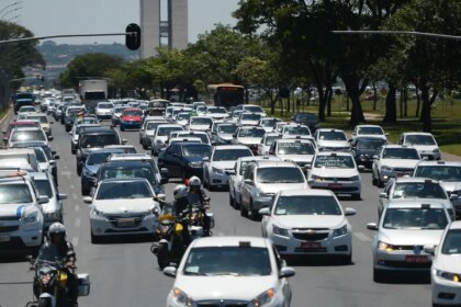 Crédito para carros de aplicativo tem teto elevado para R$ 200 mil
