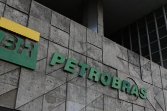 Petrobras tem lucro líquido de R$ 52,4 bi no segundo trimestre