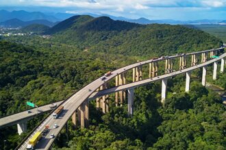 Brasil deve dobrar investimentos para zerar déficit em infraestrutura