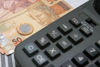 Governo prevê arrecadar R$ 636 bi com nova CBS em 2027