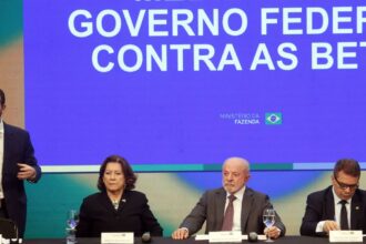 Bets passam a ser proibidas no país e apostador receberá saldo
