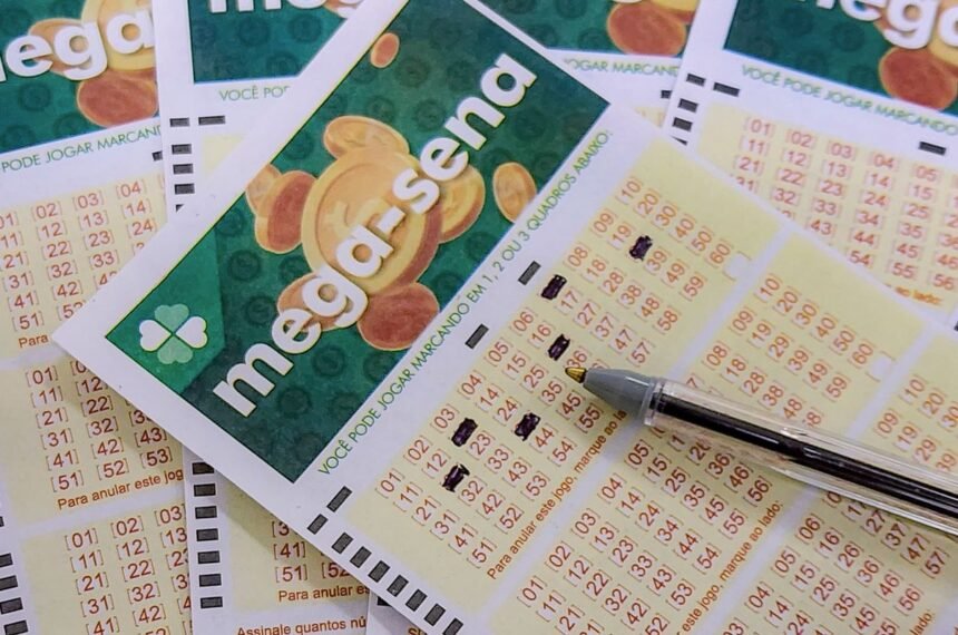 Mega-Sena não tem ganhador; prêmio acumula para R$ 305 milhões