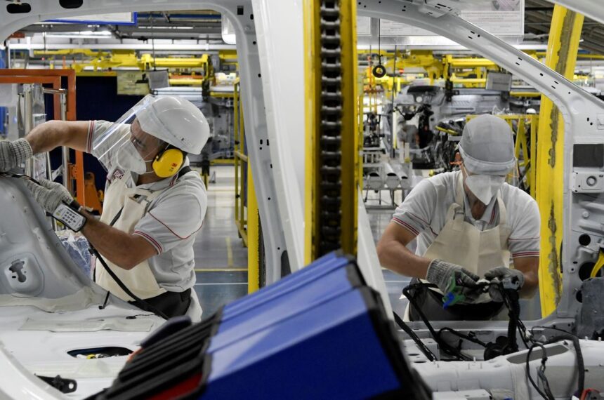 Produção de veículos tem melhor setembro desde 2014, diz Anfavea